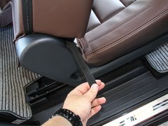 2017款 1.5T 7座自动旗舰型