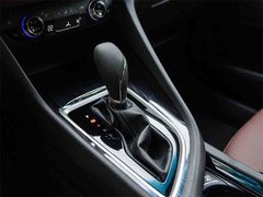2018款 18T 6座尊贵型
