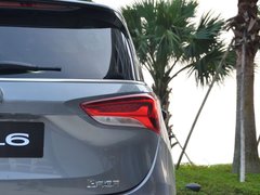 2018款 18T 6座尊贵型
