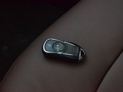2018款 18T 6座尊贵型