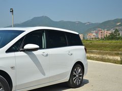 2018款 18T 6座尊贵型