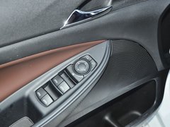 2018款 18T 6座尊贵型