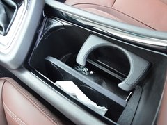 2018款 18T 6座尊贵型