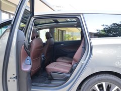 2018款 18T 6座尊贵型