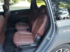 2018款 18T 6座尊贵型
