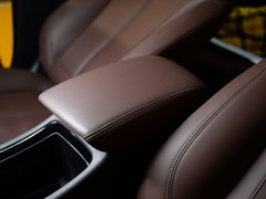 2018款 18T 6座尊贵型