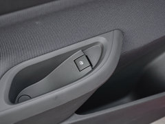 2018款 320 自动炫锋都市版