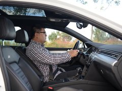 2018款 380TSI 两驱R-line版