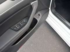 2018款 380TSI 两驱R-line版