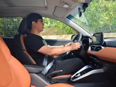 2017款 1.5L 自动豪华型