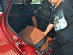 2017款 1.5L 自动豪华型