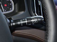 2018款 1.5T 自动豪华版