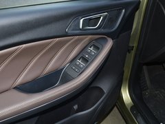 2018款 1.5T 自动豪华版