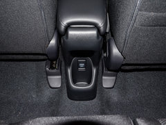 2018款 1.5L CVT两驱科技精英型