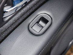 2018款 1.5L CVT两驱科技精英型
