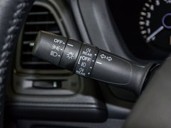 2018款 1.5L CVT两驱科技精英型