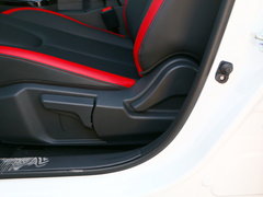 2018款 1.6L 手动智联精英版
