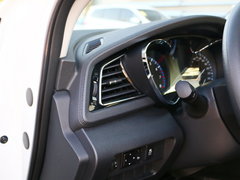 2018款 1.6L 手动智联精英版
