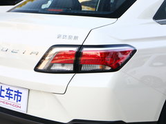 2018款 1.6L 手动智联精英版