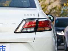 2018款 1.6L 手动智联精英版