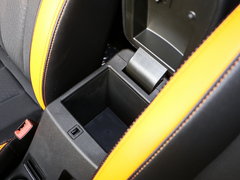 2017款 1.5L 自动时尚型