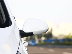 2017款 1.5L 自动时尚型