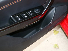 2017款 1.5L 自动豪华型