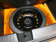 2017款 1.5L 自动豪华型