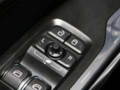 2017款 2.0T 两驱型Pro版