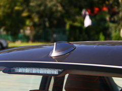 2018款 330Li xDrive 豪华套装