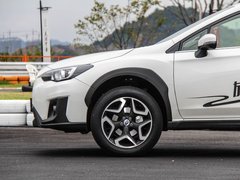 2018款 2.0i 全驱豪华版EyeSight