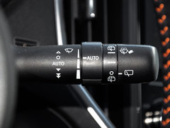 2018款 2.0i 全驱豪华版EyeSight