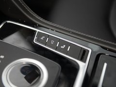 2018款 2.0T 自动尊贵版