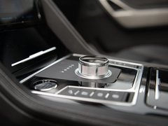 2018款 2.0T 自动尊贵版