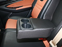 2017款 1.9T 手动两驱精英型 5座