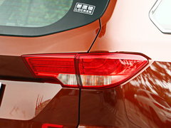 2017款 1.9T 手动两驱精英型 5座