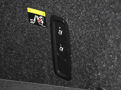 2019款 T4 四驅(qū)破曉冰雪白