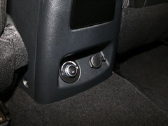 2017款 1.9T 手动四驱豪华型 5座