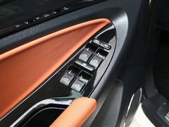 2017款 1.9T 手动四驱豪华型 5座