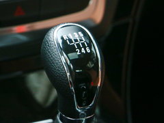 2017款 1.9T 手动四驱豪华型 5座