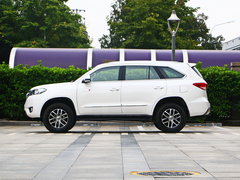 2017款 1.9T 手动四驱豪华型 5座