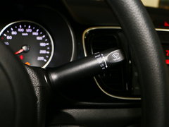 2017款 1.4L 手动Deluxe豪华版