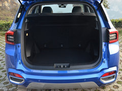 2017款 1.5T 手动豪华型