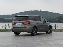 2018款 18T 6座豪华型