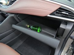 2018款 18T 6座豪华型