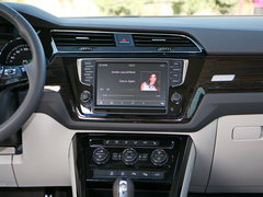 2018款 途安L 280TSI 自动豪华版