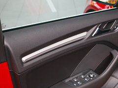 2018款 30周年型 Limousine 40 TFSI 风尚型