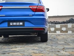 2018款 1.5L 自动尊贵型