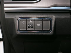 2018款 红标 运动版 1.5T 自动两驱尊贵型