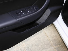 2018款 PLUS 1.5L 手动尊享版
